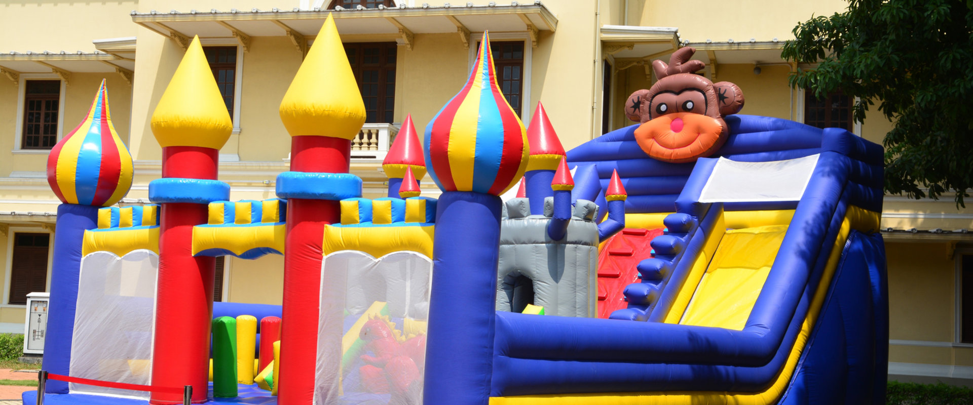 5 Reasons Why Bounce House Rentals Make Your Plymouth Outdoor Excursion Even Better
